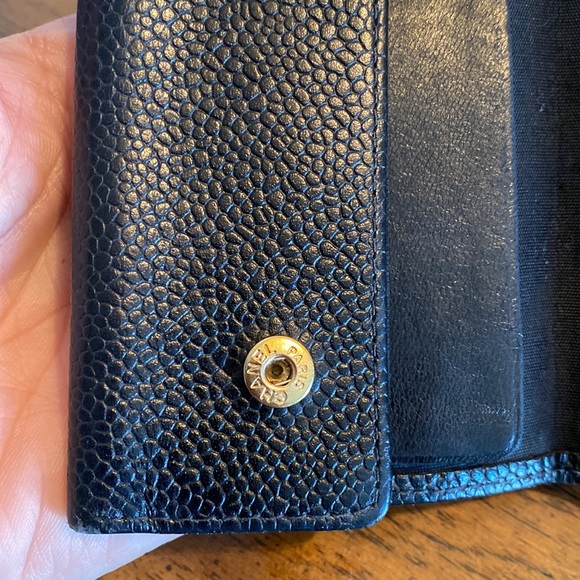 💯 AUTH. Chanel vintage black caviar leather key holder /keychain - Picture 3 of 12